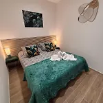 L'emeraude Bed & Breakfast 3*