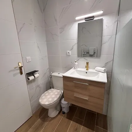 L'emeraude Нарбонна